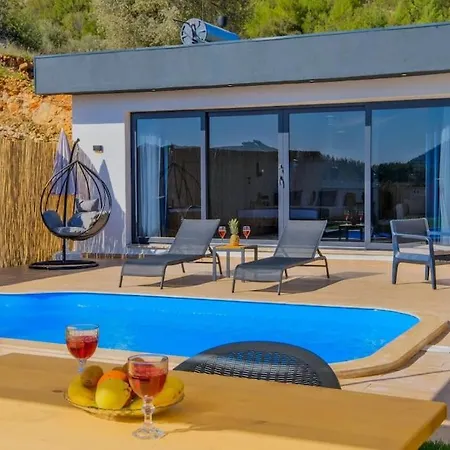Apiko / Yesiluezuemlue 4* Φετιγιέ